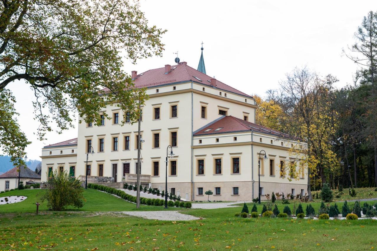 Palac Lubiechowa-Jelenia Gora- Riesengebirge المظهر الخارجي الصورة