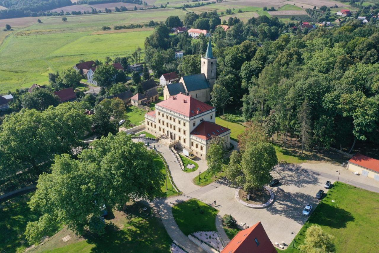 Palac Lubiechowa-Jelenia Gora- Riesengebirge المظهر الخارجي الصورة